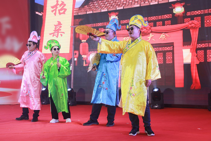L:\企劃內(nèi)容整理\曠遠(yuǎn)歷年照片（附稿件）對(duì)內(nèi)照片（活動(dòng)、培訓(xùn)、事件）\2024年‚4.01（年會(huì)）\新聞稿新聞小p圖.jpg